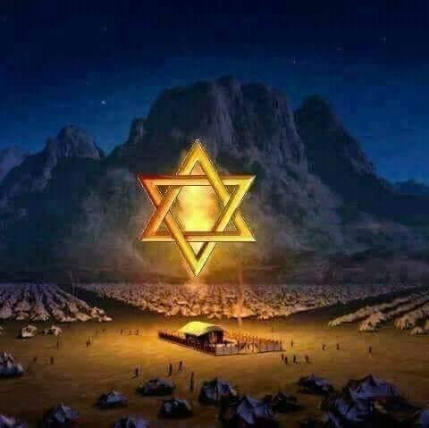 009 - Tabernáculo, o Acampamento das 12 Tribos de Israel e ao fundo o Monte Sinai